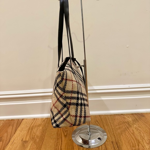 Burberry Checkered Wool Tote bag - Picture 3 of 15